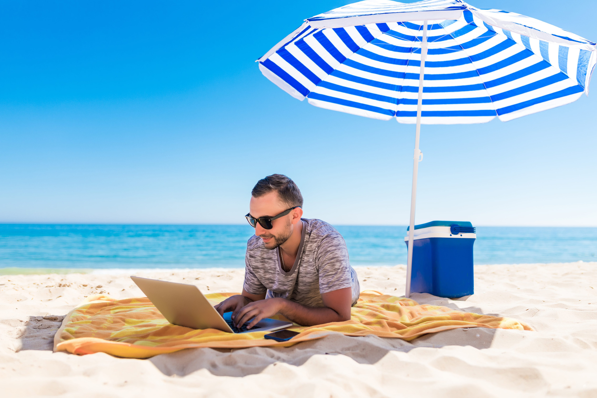 Working Virtually From The Beach